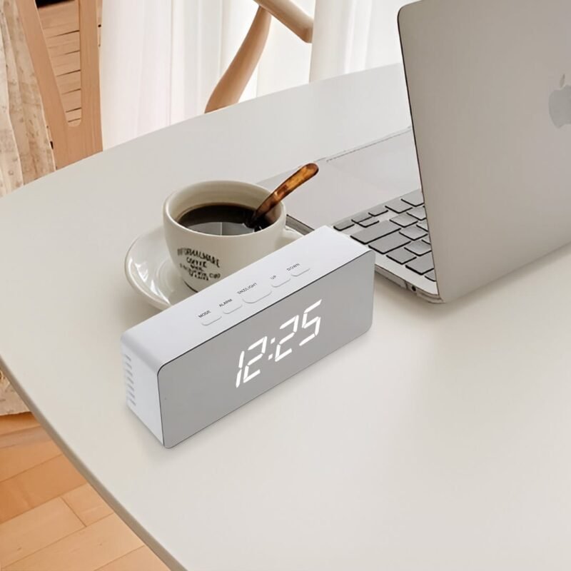 Personalized LED Alarm Clock – A Perfect Blend of Style & Functionality - Image 4